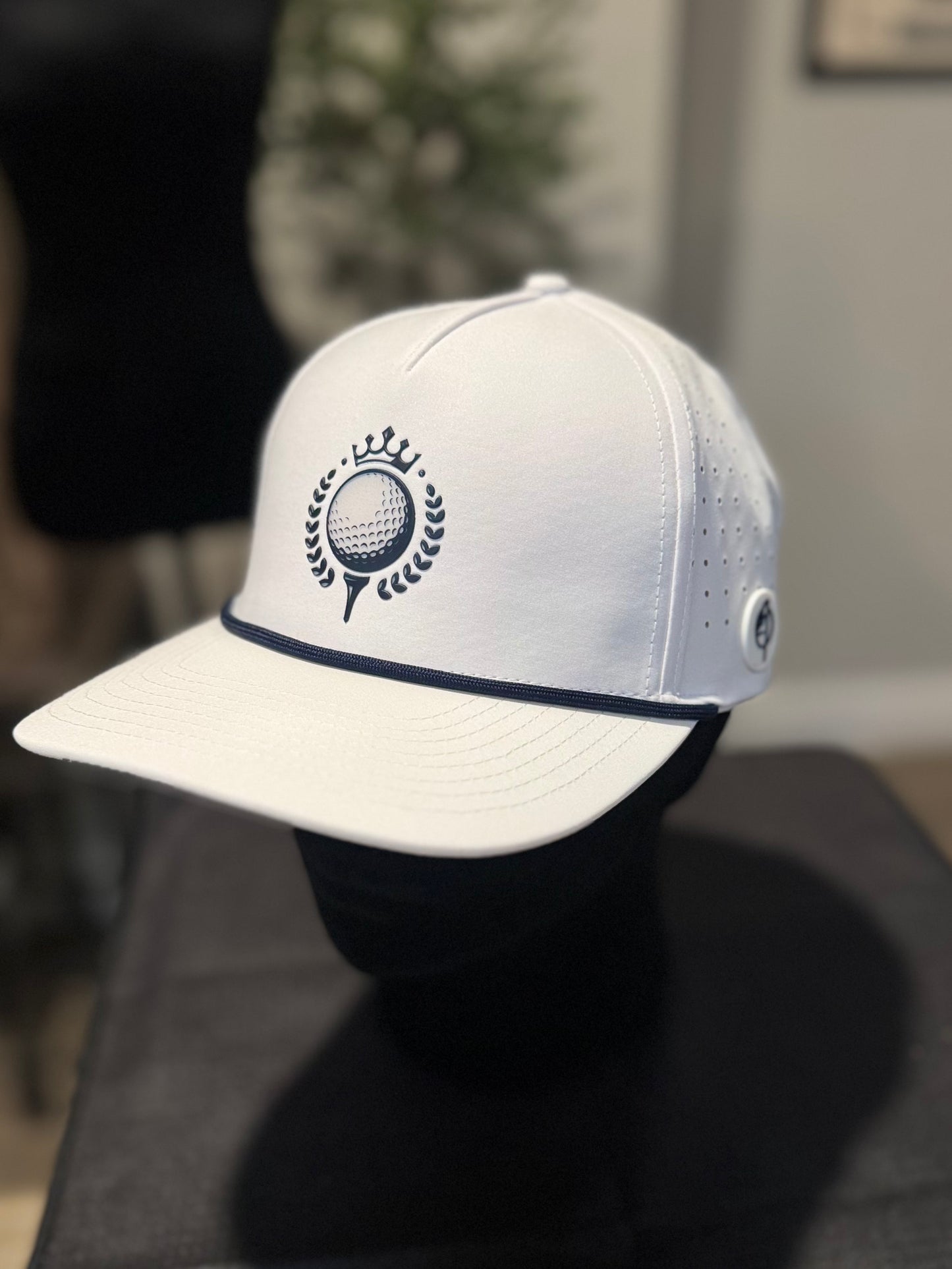 The White Crowned Classic Hat